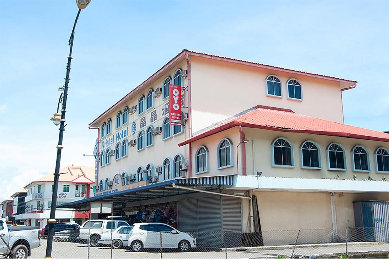 OYO 89577 Kristal Hotel Keningau Exterior foto