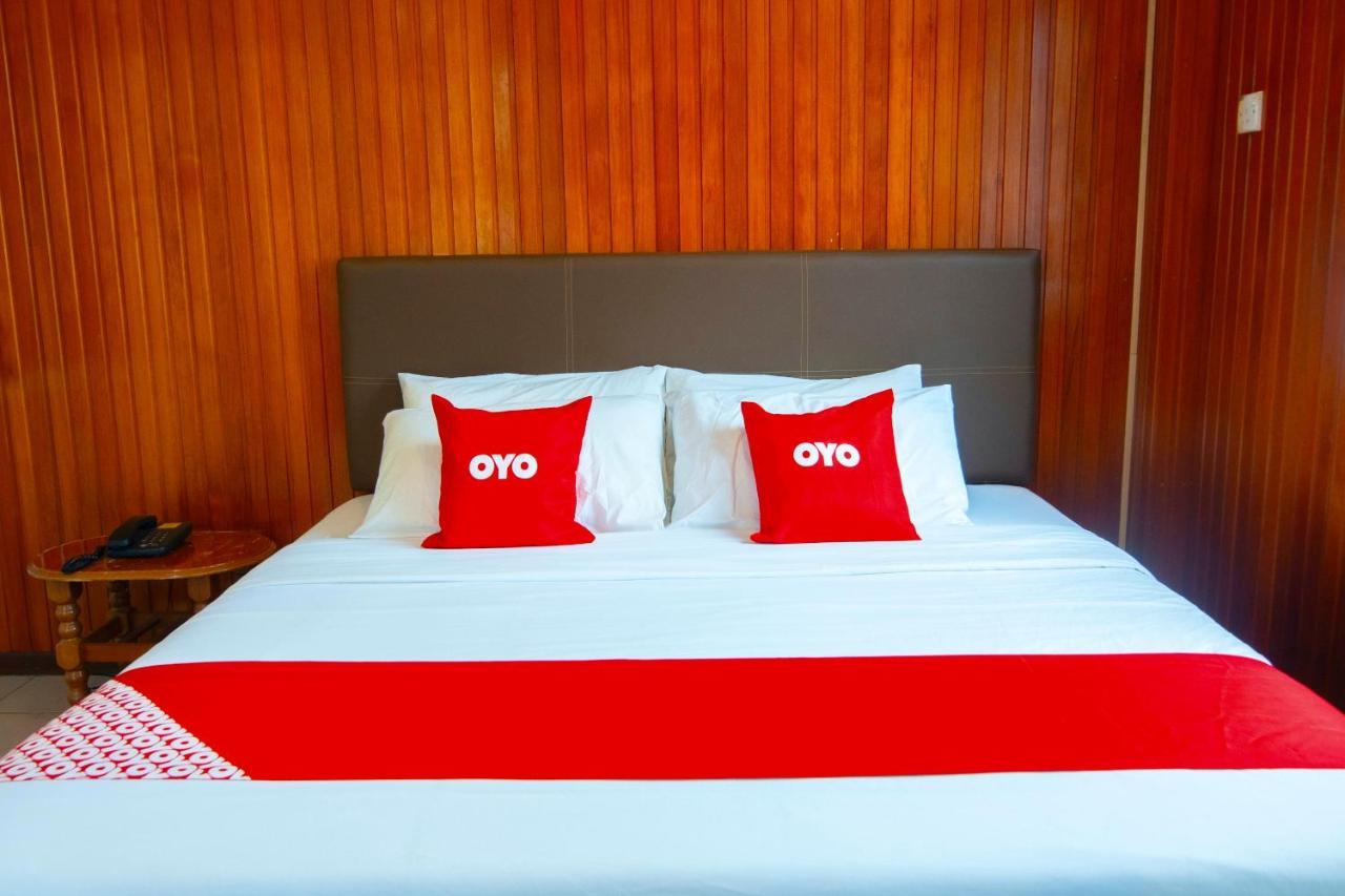 OYO 89577 Kristal Hotel Keningau Exterior foto